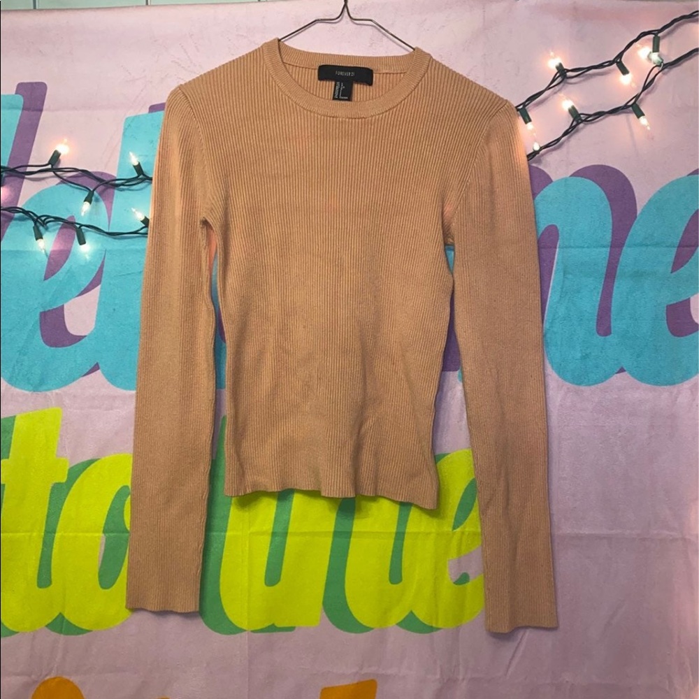 Woman’s Forever 21 Cropped Long Sleeve